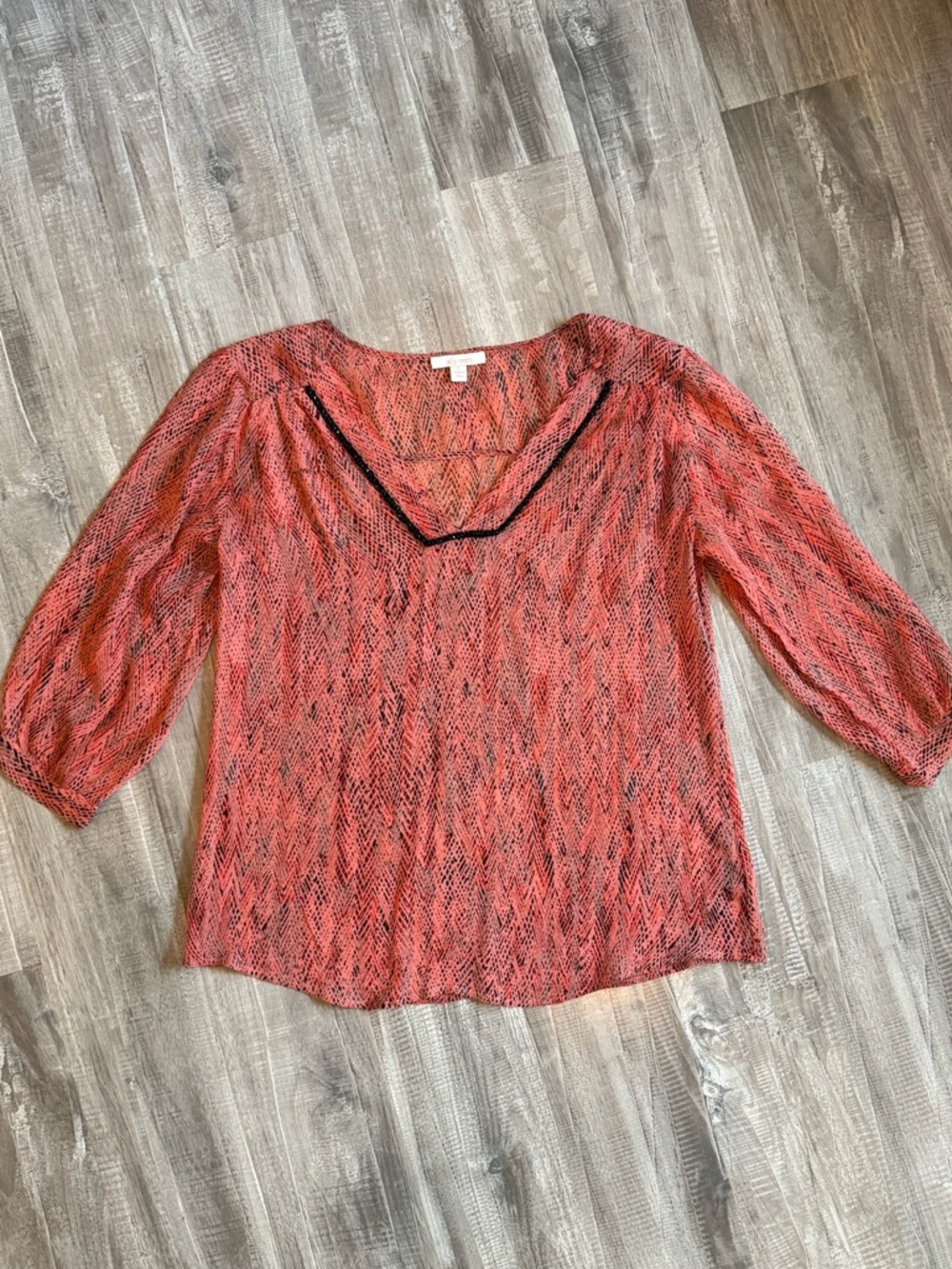Ella Moss Coral and Black Printed V-Neck Silk Blouse